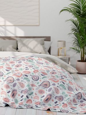 Minimalist Paisley Motif Fleece Blanket in Pastel Pink, Mint, Lavender - Sophisticated and Elegant Design