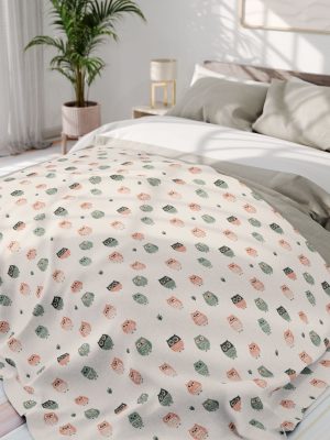 Minimalist Owl Motif Fleece Blanket - Indian Folk Painting Inspired Design in Cream, Blush, and Mint Palette