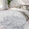 4659667307225521962_2048.jpeg Paisley Motif Minimalist Fleece Blanket - Elegant Neutral Design for Modern Homes