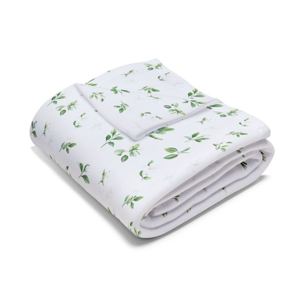 6964057028585451638_2048.jpeg Jasmine Blooms Fleece Blanket - Soft Floral Design for Stylish Home Decor