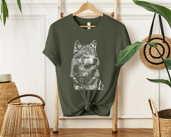 Wolf Sketch Women's T-Shirt - Stylish Wildlife Fashion for Animal Lovers and Girls