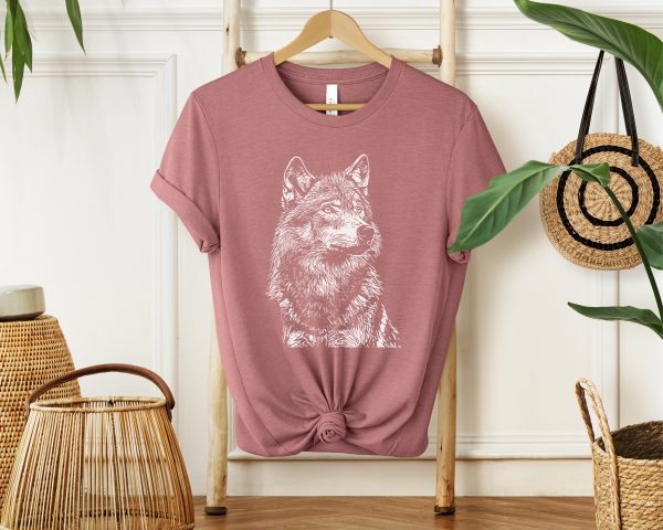 Wolf Sketch Women's T-Shirt - Stylish Wildlife Fashion for Animal Lovers and Girls