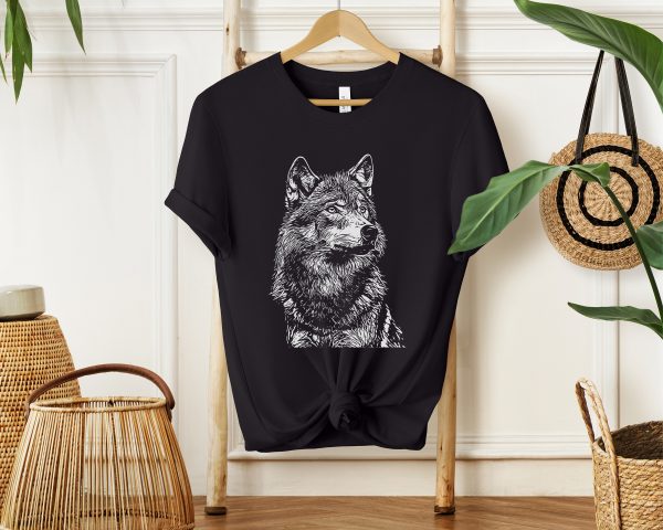 Wolf Sketch Women's T-Shirt - Stylish Wildlife Fashion for Animal Lovers and Girls