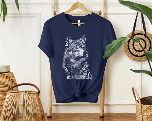 Wolf Sketch Women's T-Shirt - Stylish Wildlife Fashion for Animal Lovers and Girls