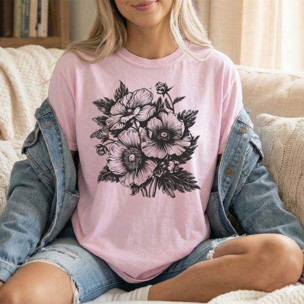 Blooming Beauty: Women's Floral Design T-shirt