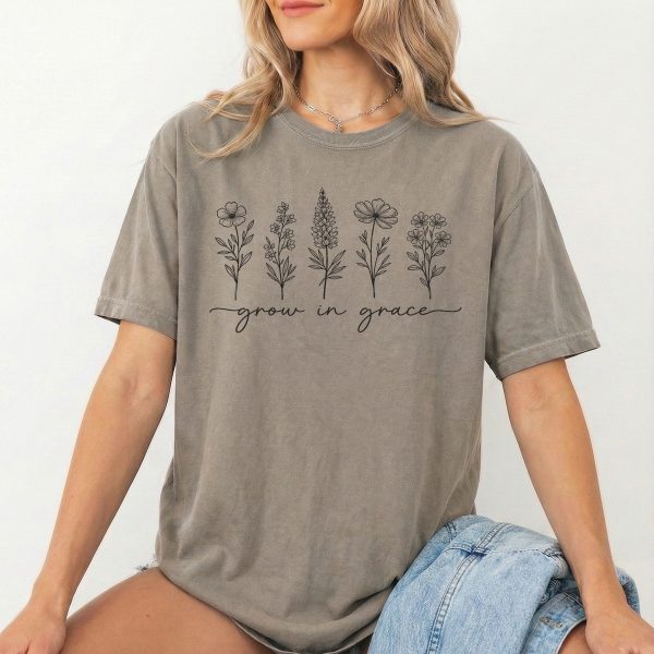 Grow in Grace: Minimalist Wildflowers T-Shirt - Motivational Gift for Daughters